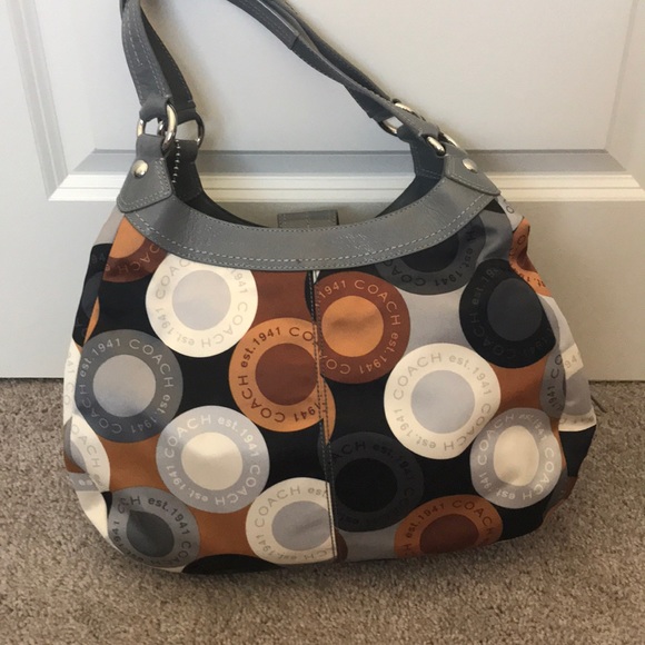 Coach Bag - Picture 2 of 3